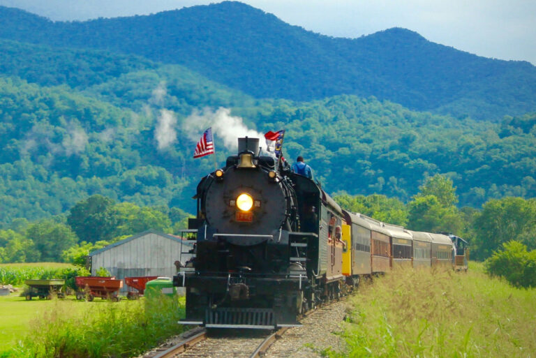 Great Smoky Mountains Railroad (Tennessee & North Carolina)